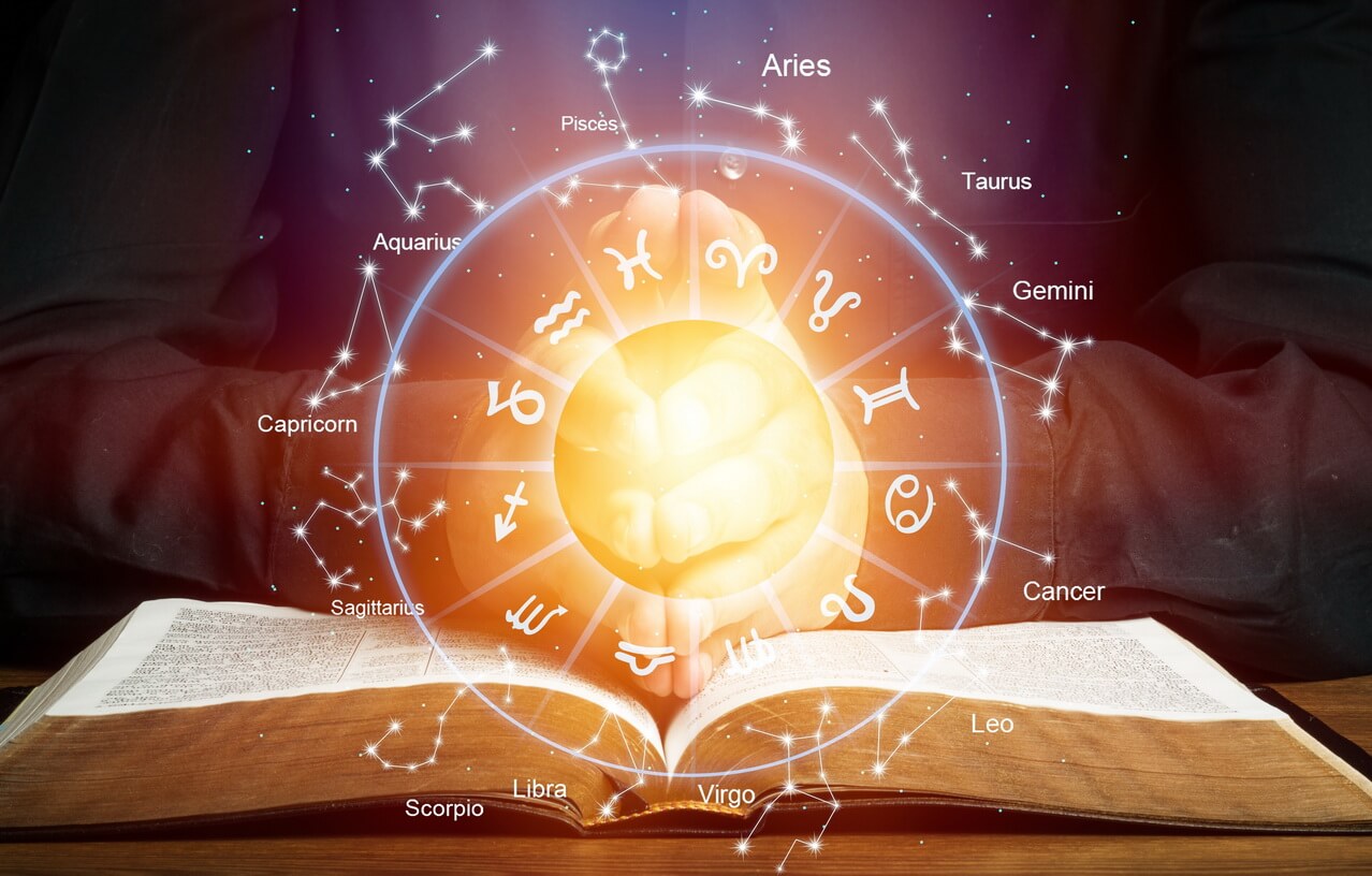 horoscope-astrology-zodiac-horoscope-zodiac-fortune-sign-myth-stars-symbol-traditional (1)