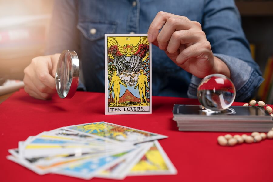 fortuneteller-holding-tarot-fortune-lovers-card-one-most-popular (1)